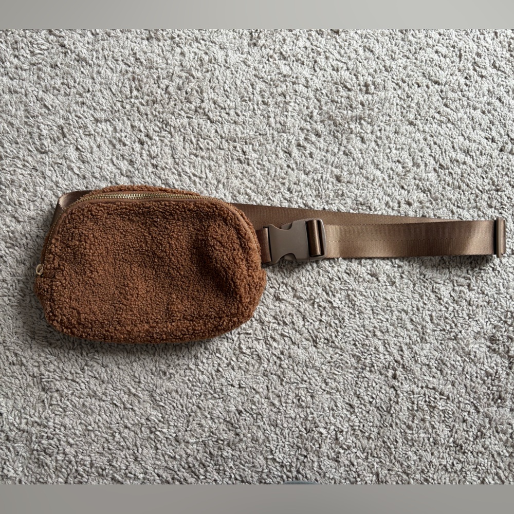 Sherpa fanny pack